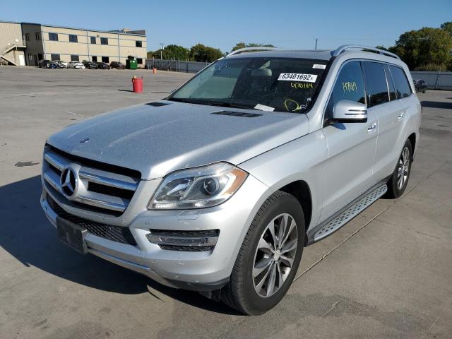 4JGDF6EE2FA470164 - 2015 MERCEDES-BENZ GL 450 4MA SILVER photo 2