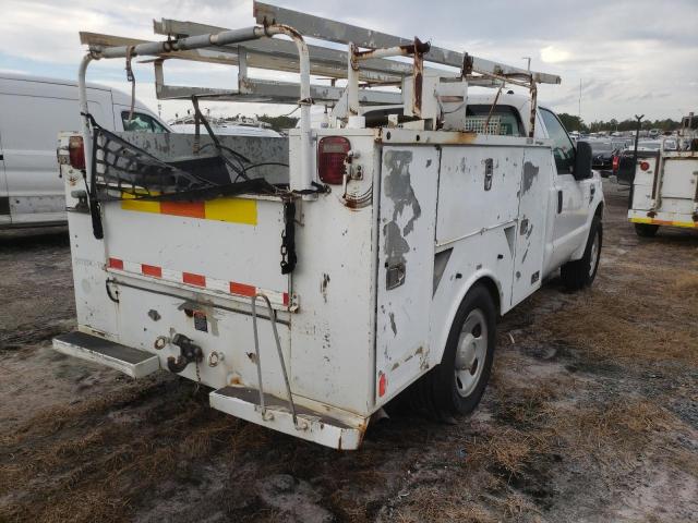 1FDWF305X8EC98508 - 2008 FORD F350 SRW S WHITE photo 4