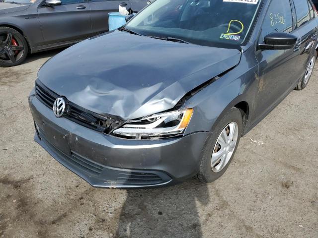 3VW1K7AJ0DM365065 - 2013 VOLKSWAGEN JETTA BASE CHARCOAL photo 9