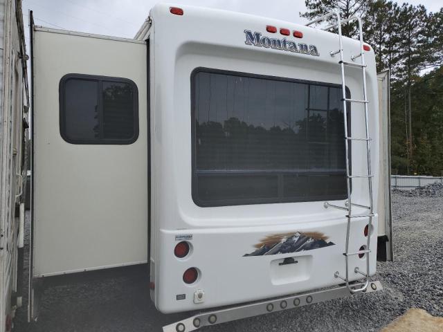 4YDF3752XB4702050 - 2011 KEYSTONE MONTANA WHITE photo 4