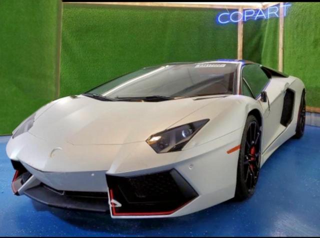 ZHWUR1ZD9GLA04652 - 2016 LAMBORGHINI AVENTADOR WHITE photo 2