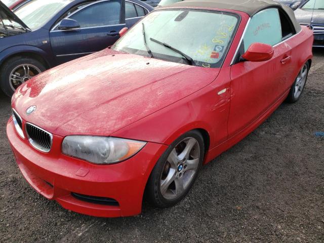 WBAUN7C5XBVM23934 - 2011 BMW 135 I RED photo 2