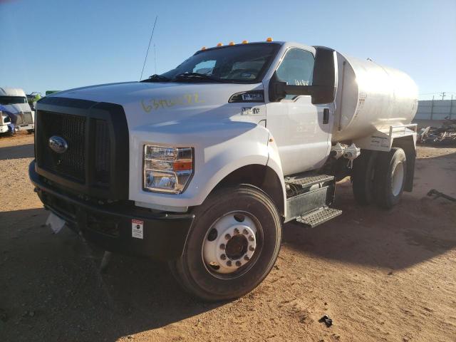 1FDNF7AY4KDF11087 - 2019 FORD F750 SUPER WHITE photo 2