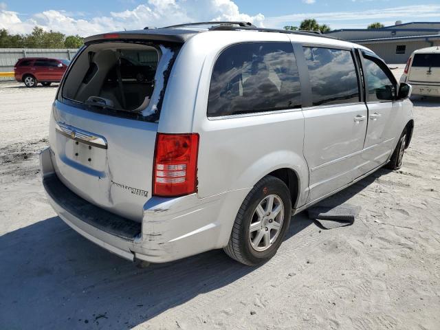 2A4RR5D1XAR422033 - 2010 CHRYSLER TOWN & COU SILVER photo 4