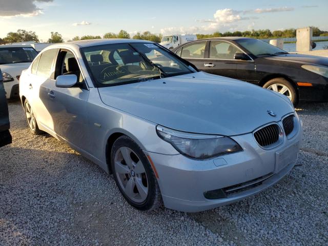 WBANV13588CZ59223 - 2008 BMW 528 XI SILVER photo 1