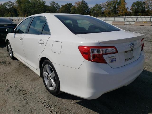 4T1BF1FK2CU158967 - 2012 TOYOTA CAMRY SE A WHITE photo 3