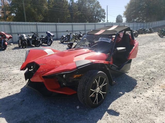 57XAAPFA5F5100804 - 2015 POLARIS SLINGSHOT RED photo 2