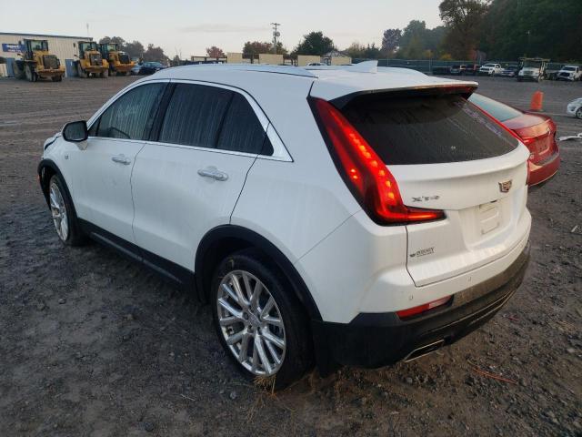 1GYAZAR45NF100227 - 2022 CADILLAC XT4 LUXURY WHITE photo 3