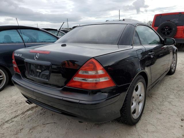 WDBKK65F12F248453 - 2002 MERCEDES-BENZ SLK 320 BLACK photo 4