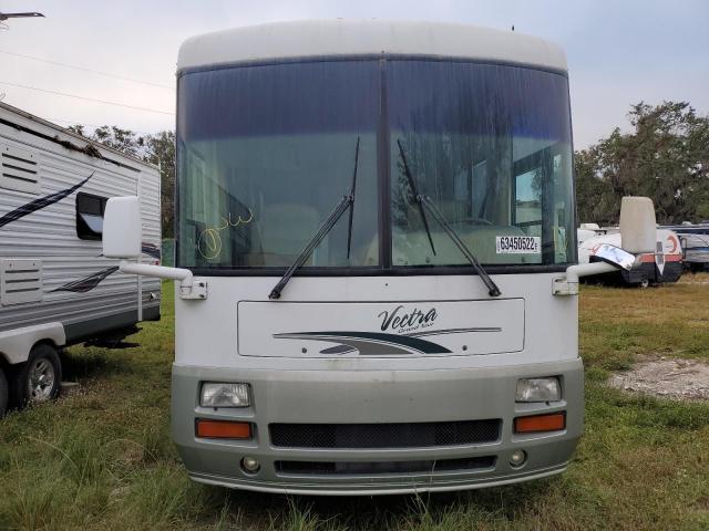 4UZ6XFBC1VC806480 - 1997 FREIGHTLINER CHASSIS X BEIGE photo 9