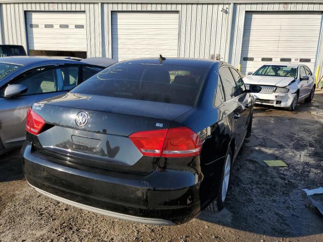 1VWBH7A33CC057666 - 2012 VOLKSWAGEN PASSAT SE BLACK photo 4