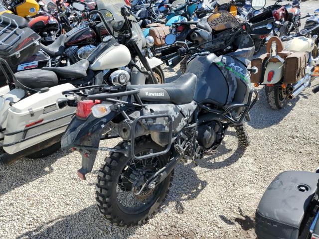 JKAKLEE10HDA89004 - 2017 KAWASAKI KL650 E TWO TONE photo 4