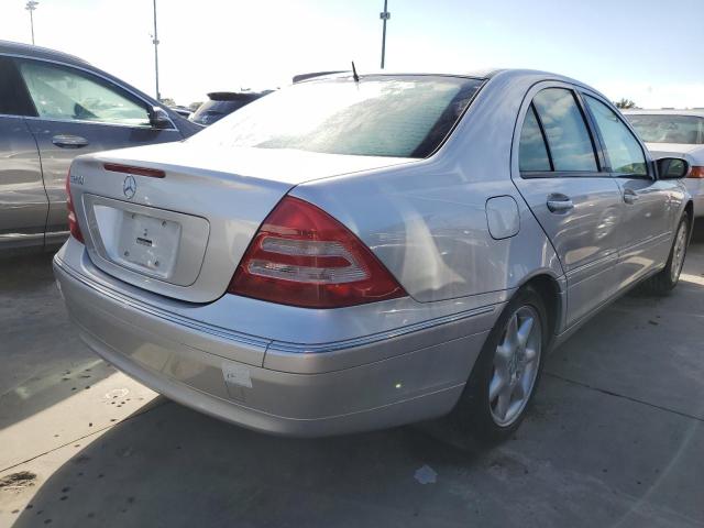 WDBRF61J32F156046 - 2002 MERCEDES-BENZ C 240 SILVER photo 4