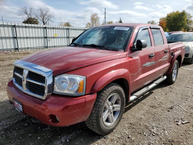 1D3HW48J07S118044 - 2007 DODGE DAKOTA QUA RED photo 2