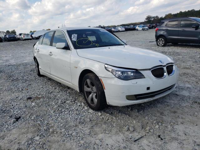 WBANU53578CT07770 - 2008 BMW 528I WHITE photo 1