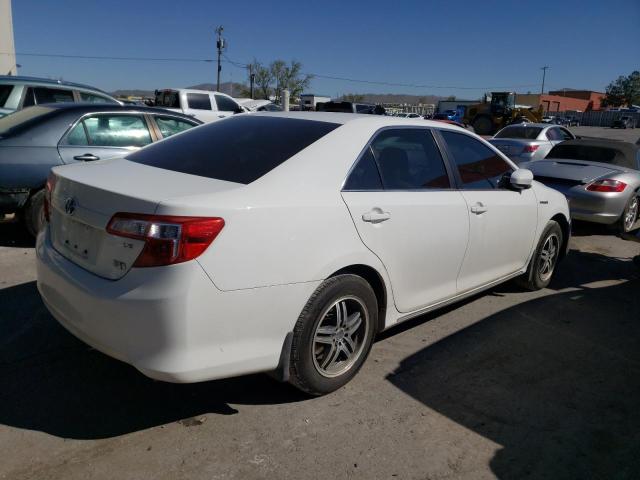 4T1BD1FKXCU024827 - 2012 TOYOTA CAMRY HYBR WHITE photo 4