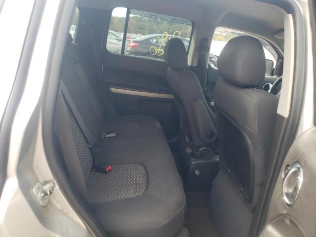 3GNCA33D38S694902 - 2008 CHEVROLET HHR LS 银色 照片 6
