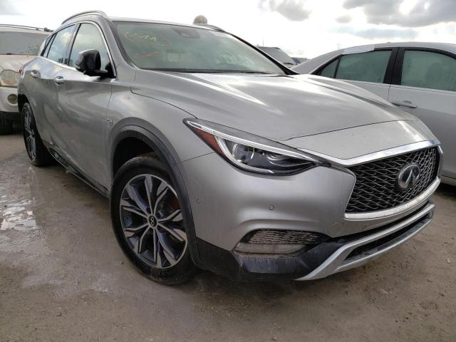 SJKCH5CR1JA041145 - 2018 INFINITI QX30 BASE SILVER photo 1