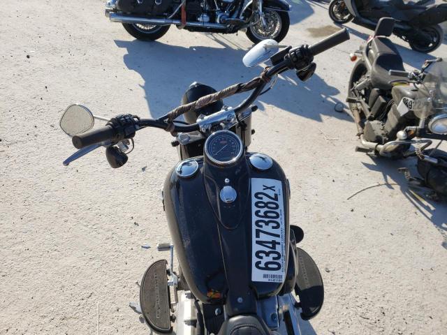 1HD1JRV18GB041352 - 2016 HARLEY-DAVIDSON FLS SOFTAI 黑色 照片 5
