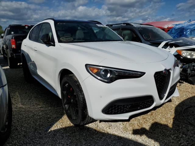 ZASPAKBN9M7D20700 - 2021 ALFA ROMEO STELVIO TI WHITE photo 1