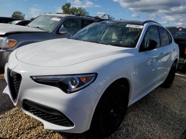 ZASPAKBN9M7D20700 - 2021 ALFA ROMEO STELVIO TI WHITE photo 2