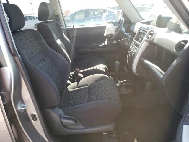 JTLKT324554003577 - 2005 TOYOTA SCION XB ნაცრისფერი ფოტო 5