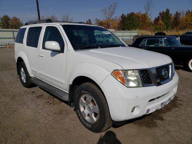 5N1AR18W66C629791 - 2006 NISSAN PATHFINDER WHITE photo 1