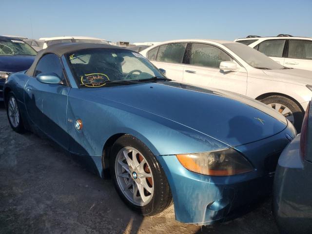 4USBT33403LS43854 - 2003 BMW Z4 2.5 TURQUOISE photo 1