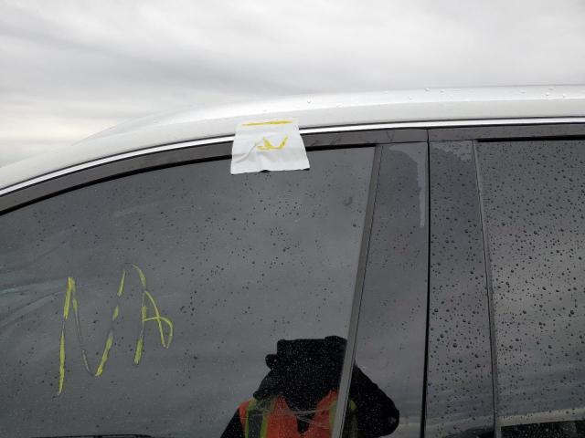 LRBFXCSA3LD065420 - 2020 BUICK ENVISION E WHITE photo 9