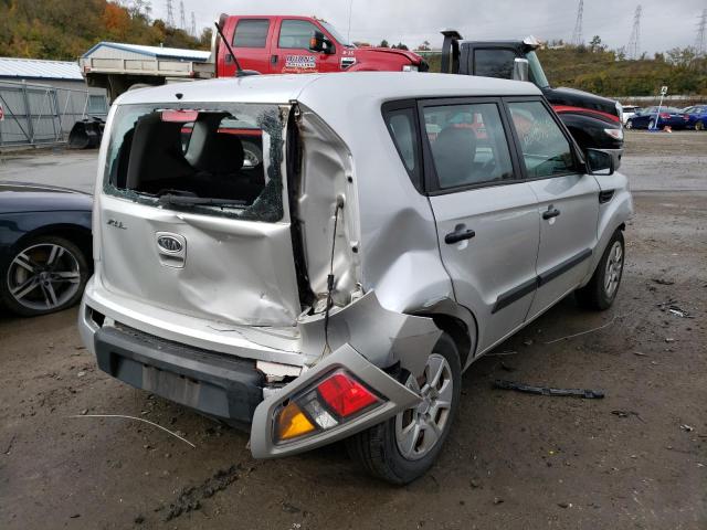 KNDJT2A11B7283680 - 2011 KIA SOUL SILVER photo 4