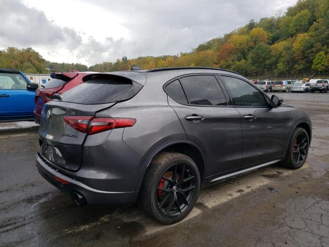 ZASPAKAN2L7C85255 - 2020 ALFA ROMEO STELVIO GRAY photo 4