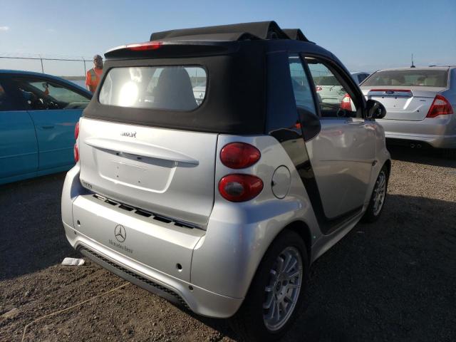 WMEEK3BA3EK769418 - 2014 SMART FORTWO PAS SILVER photo 4