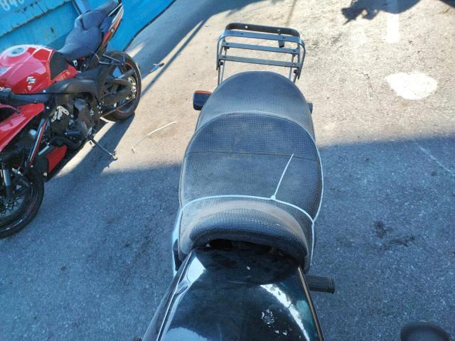 WB1036405B6386027 - 1981 BMW R65 BLACK photo 6