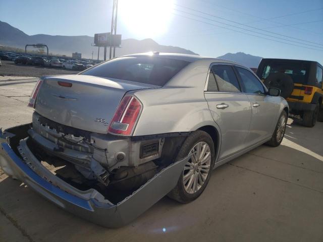 2C3CCAST4CH313994 - 2012 CHRYSLER 300C LUXUR SILVER photo 4