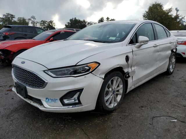 3FA6P0SU9KR158285 - 2019 FORD FUSION TIT WHITE photo 2