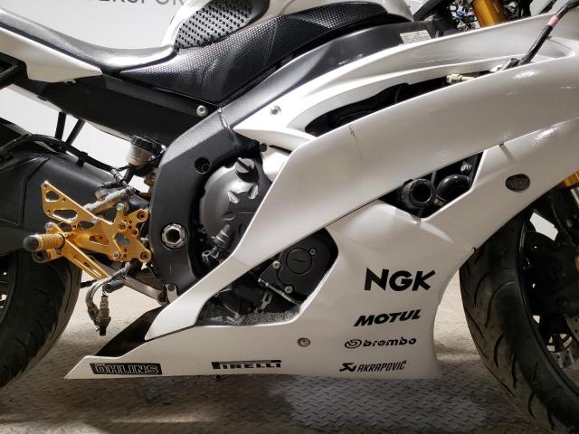 JYARJ16E18A009644 - 2008 YAMAHA YZFR6 WHITE photo 7