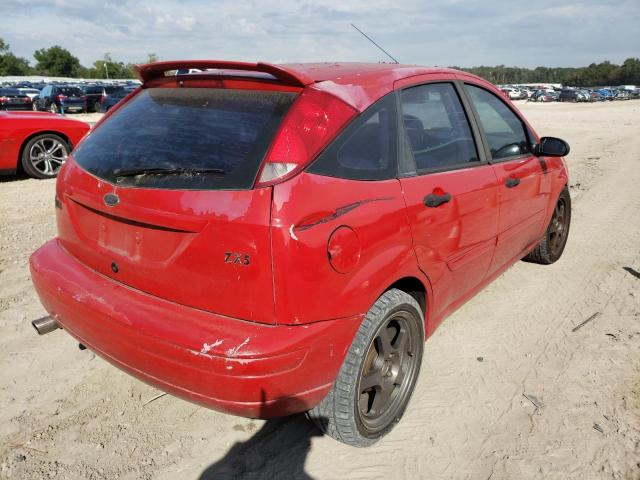 3FAFP37353R193666 - 2003 FORD FOCUS ZX5 RED photo 4