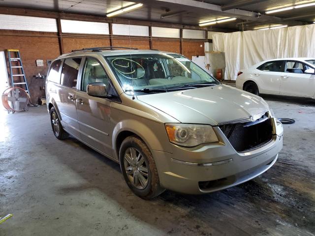 2A8HR64X88R612878 - 2008 CHRYSLER TOWN & COU CREAM photo 1