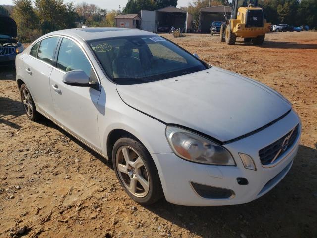 YV1622FS0C2146281 - 2012 VOLVO S60 T5 WHITE photo 1