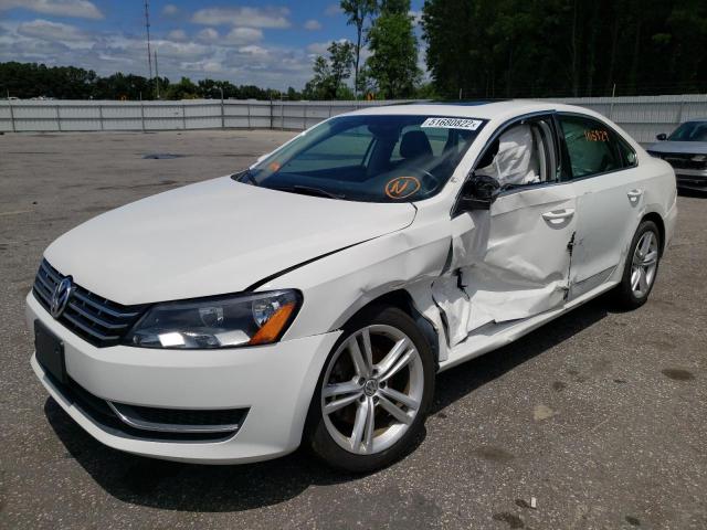 1VWBN7A32EC086734 - 2014 VOLKSWAGEN PASSAT SE WHITE photo 2