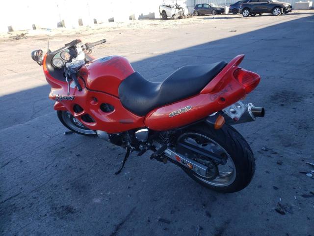 JS1GN79A9X2100899 - 1999 SUZUKI GSX600 F RED photo 3