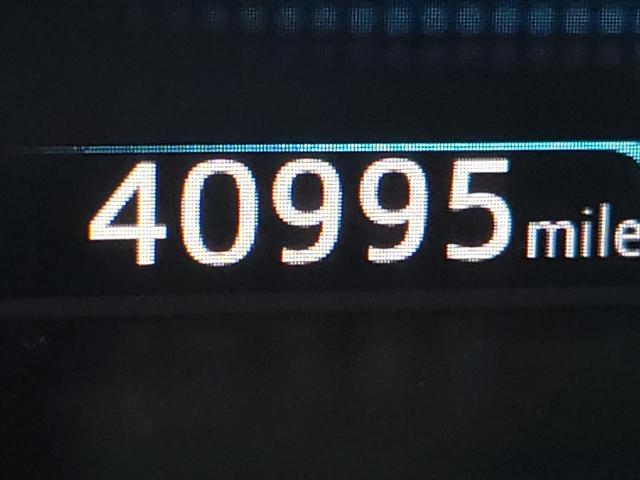 JTDKARFP1J3084229 - 2018 TOYOTA PRIUS PRIM 红色 照片 8