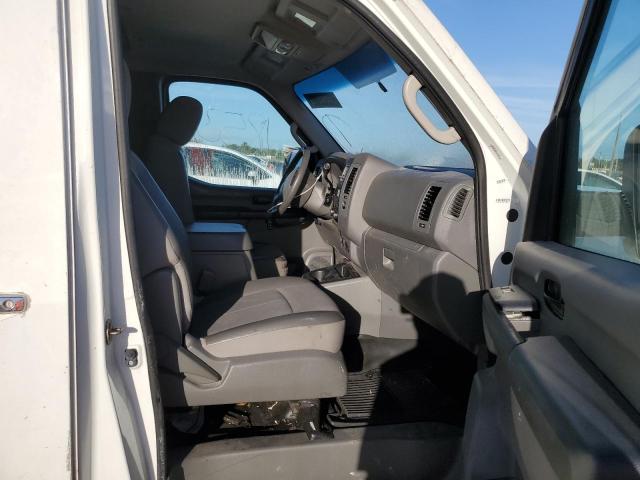 1N6BF0KY3EN110817 - 2014 NISSAN NV 1500 WHITE photo 5