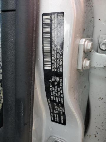 ZACNJAAB5LPL03344 - 2020 JEEP RENEGADE S SILVER photo 10