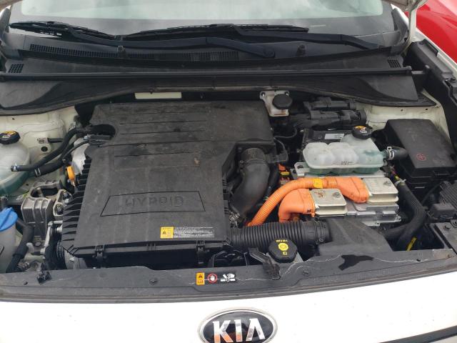 KNDCC3LC5K5258094 - 2019 KIA NIRO EX WHITE photo 7