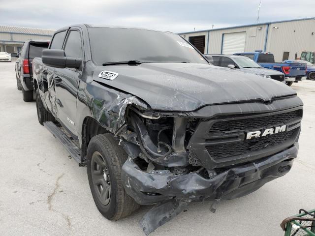 1C6SRFGT7KN613814 - 2019 RAM 1500 TRADE BLACK photo 1