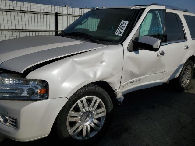 5LMJJ2H56CEL03040 - 2012 LINCOLN NAVIGATOR 白色 照片 9