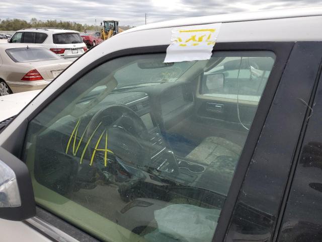 5LMJJ3JT2FEJ06322 - 2015 LINCOLN NAVIGATOR 白色 照片 9