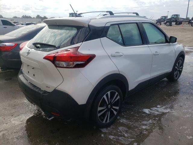 3N1CP5CU6JL522725 - 2018 NISSAN KICKS S WHITE photo 4