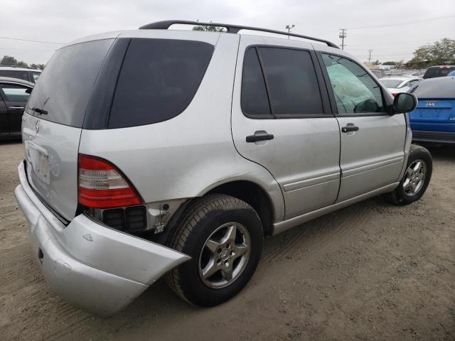 4JGAB54E7YA173260 - 2000 MERCEDES-BENZ ML 320 SILVER photo 3